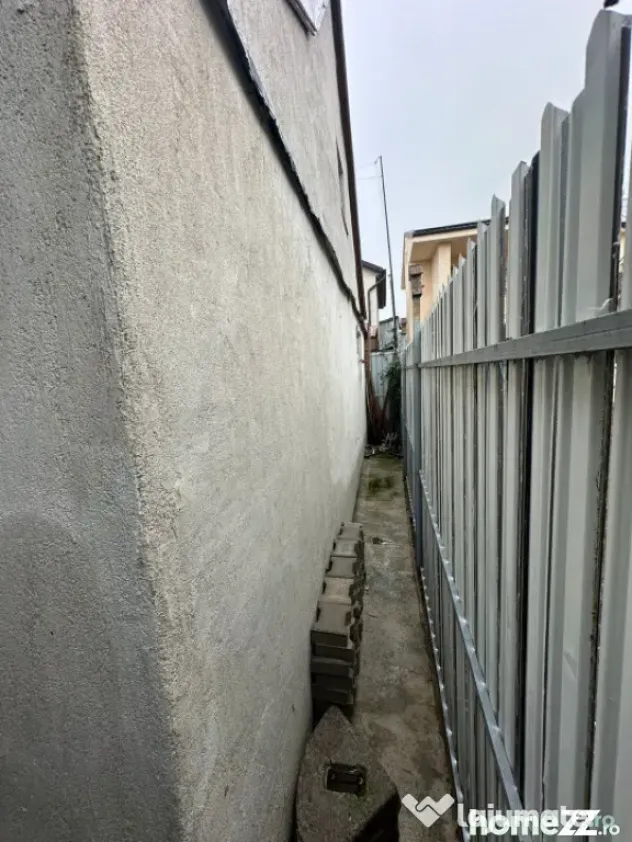Casa Parter+Mansarda, zona Islaz.