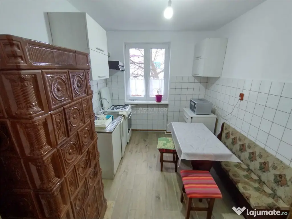 Oravita, Chirie, 3 Cam, Et. 1, Garaj Inclus, Zona Garii