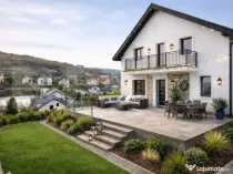 Vila spatioasa cu 3 dormitoare, 515 mp teren, cartierul Rasa