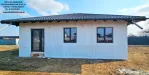 Casa la rosu si teren 615 mp, intr-un cartier de vile, Dumbrava Rosie