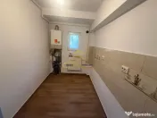 De vanzare apartament 2 camere Str Trandafirilor Bacau 