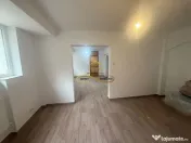 De vanzare apartament 2 camere Str Trandafirilor Bacau 