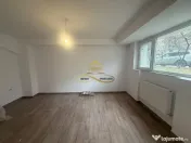 De vanzare apartament 2 camere Str Trandafirilor Bacau 