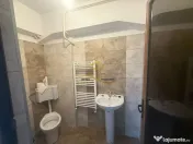 De vanzare apartament 2 camere Str Trandafirilor Bacau 