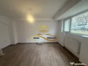 De vanzare apartament 2 camere Str Trandafirilor Bacau 