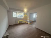 De vanzare apartament 2 camere Str Trandafirilor Bacau 