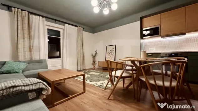 Apartament Universitate - Central, 3 camere, 2 bai, totul no