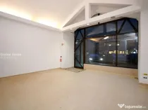 Spațiu stradal cu vitrină – 45 mp, Ștefan cel Mare