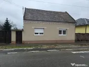 Casa plus anexa parter, Tamaseu central, gaz, sosea , ter 3040 mp 