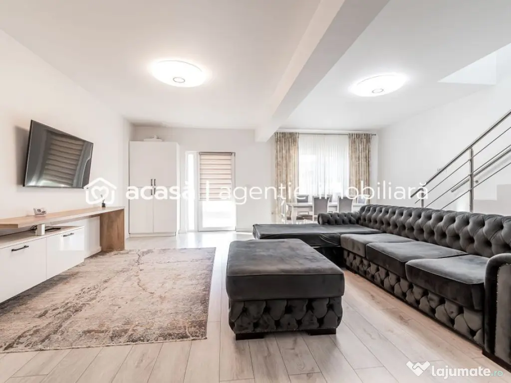 Doua case de vanzare la pret de una in Vladimirescu carti...