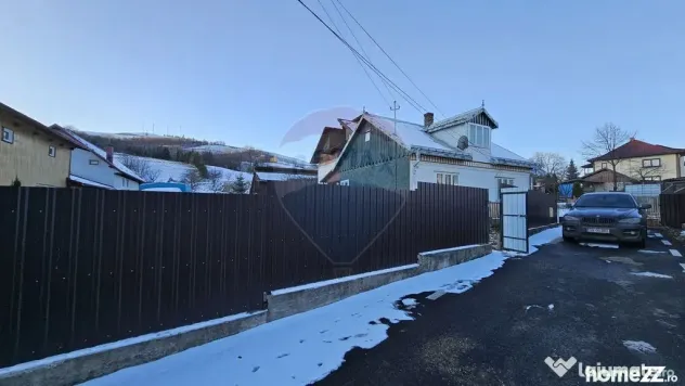 Casă / Vilă cu 6 camere, Gura Humorului, Suceava