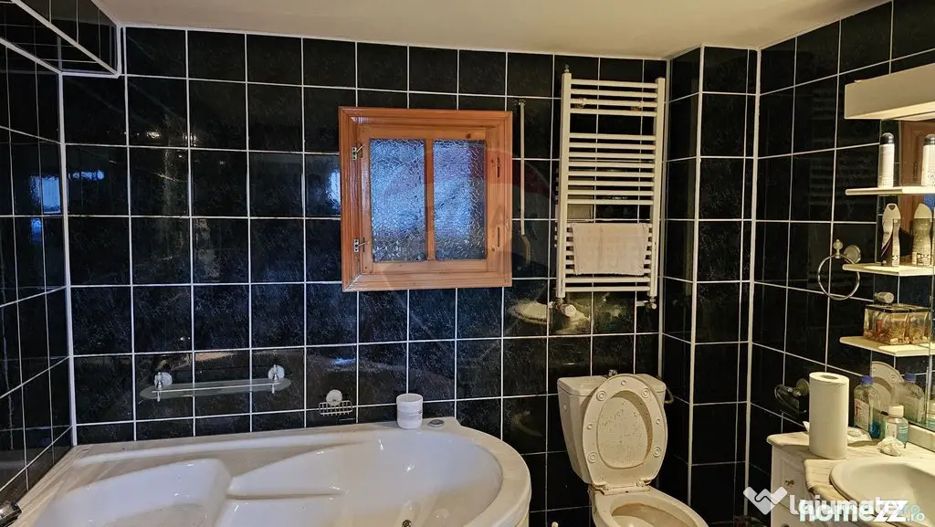 Casă / Vilă cu 6 camere, Gura Humorului, Suceava