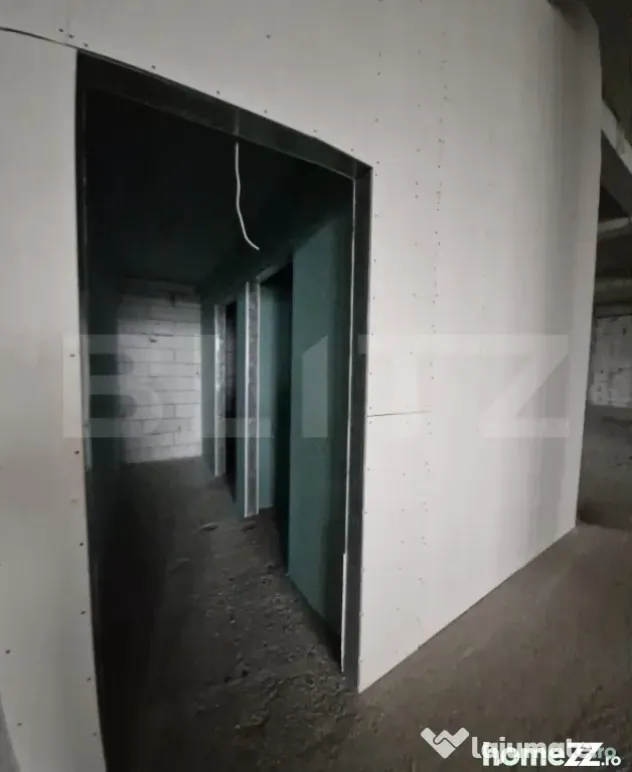 Spațiu comercial de mari dimensiuni, 400 mp, Exterior Sud