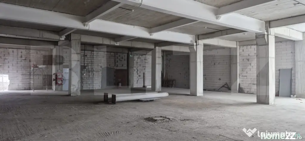 Spațiu comercial de mari dimensiuni, 400 mp, Exterior Sud