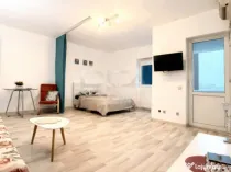 Garsonieră Vitan Mall, et. 9, an 2001, 53 mp, renovata