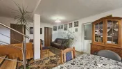Casă cu 2 corpuri în Sânpetru | Singur în curte | 102... 