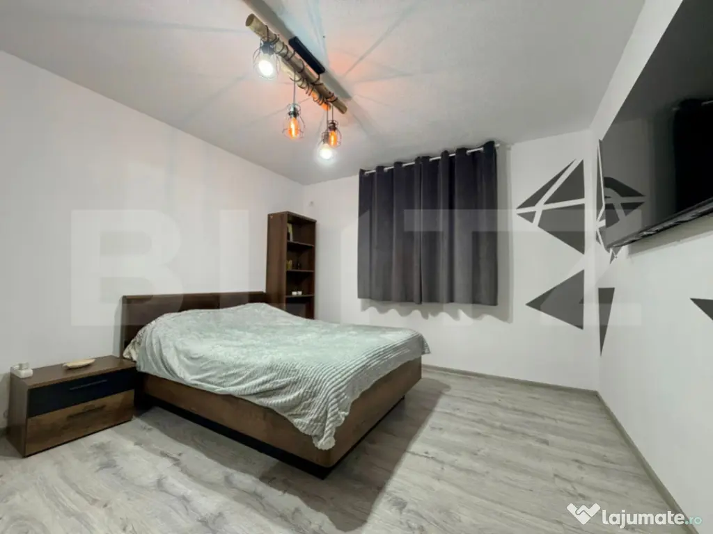 Apartament decomandat, mobilat și utilat, cu parcare inclus