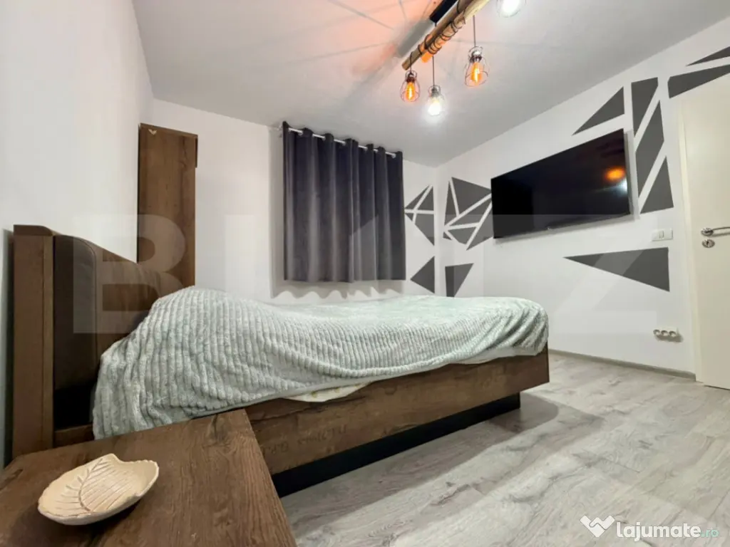 Apartament decomandat, mobilat și utilat, cu parcare inclus