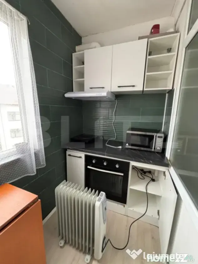 Cameră de cămin cu baie și bucătărie proprie