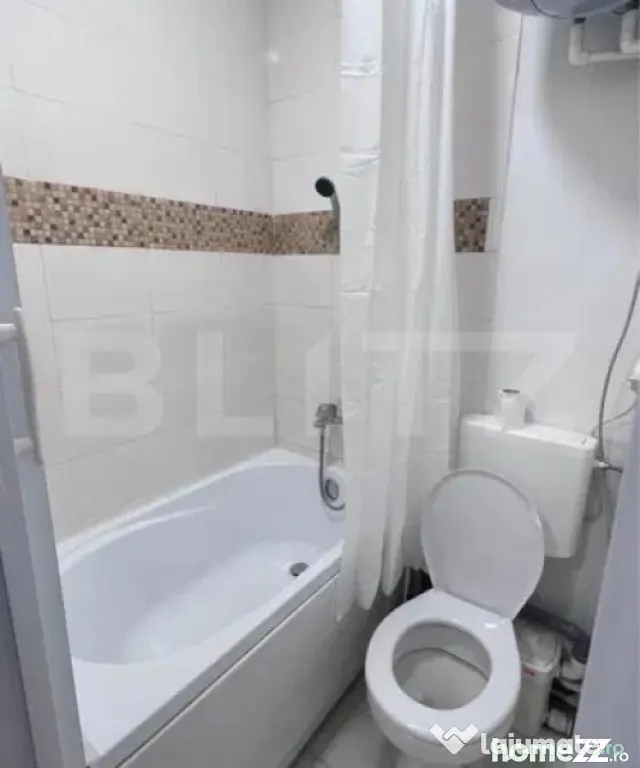 Cameră de cămin cu baie și bucătărie proprie