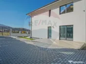 Casă / Vilă cu 5 camere de vânzare în zona Bunloc 
