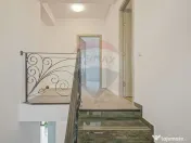 Casă / Vilă cu 5 camere de vânzare în zona Bunloc 