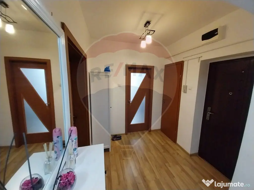 Apartament cu 3 camere Promenada- Calea Severinului-Toporasi