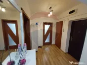 Apartament cu 3 camere Promenada- Calea Severinului-Toporasi 