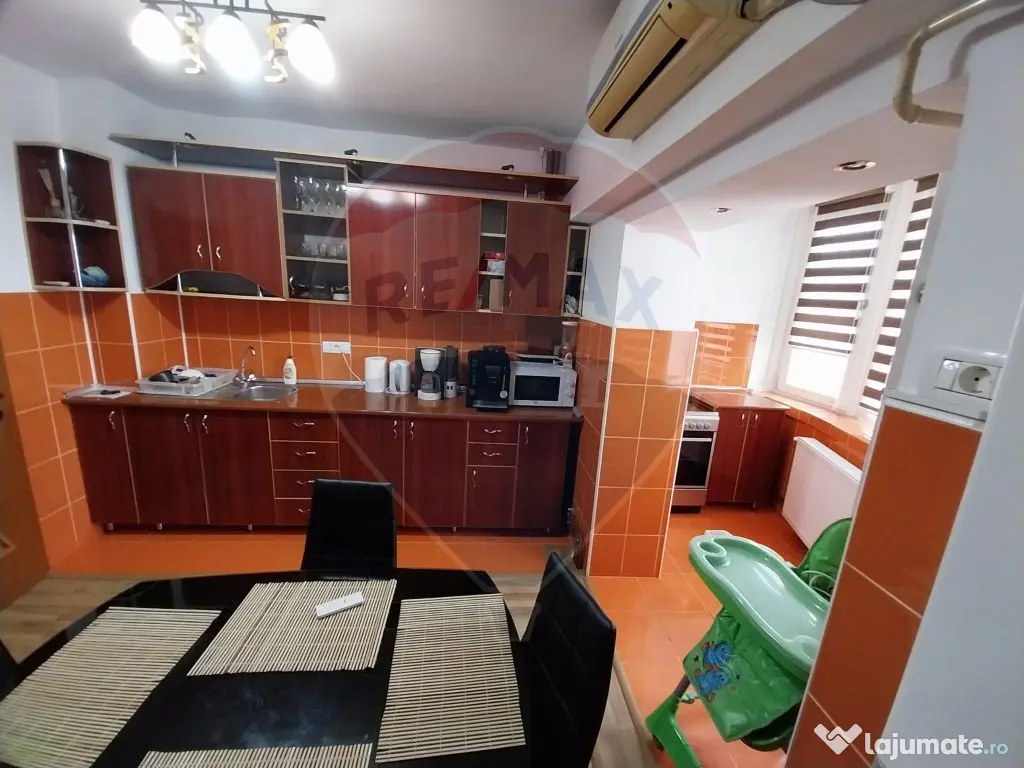 Apartament cu 3 camere Promenada- Calea Severinului-Toporasi