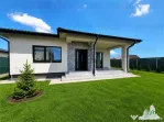 FOR SALE/ Casa parter/zona deosebita/lac/ Corbeanca, Ostratu