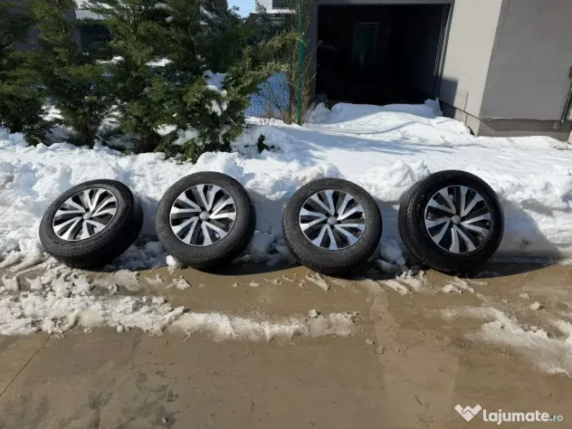 SET Jante Touareg III CR - 18 x 8J et25 5 x 112mm + Anv. Bridgestone iarna CADOU