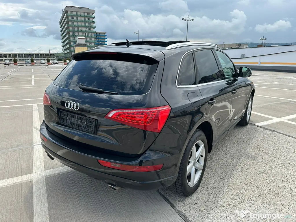 Audi Q5 3.0 239 cp quattro 4x4 automat
