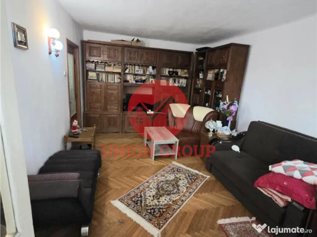 Apartament 3 Camere, Decomandat, zona Casa de Cultura