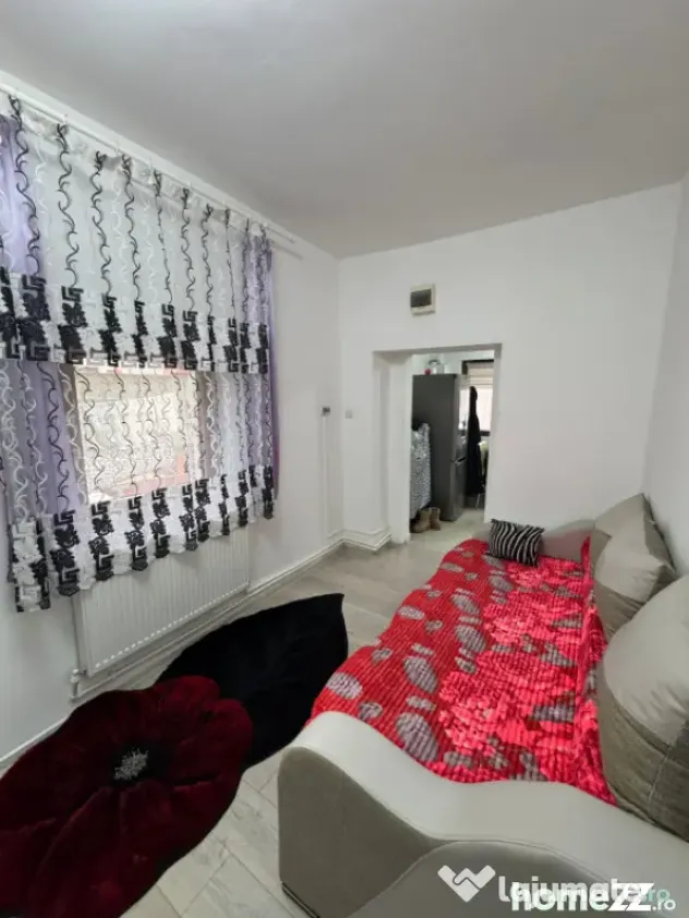 Casă de vânzare, 35 mp, zona Valea Rosie - Parcul Mare