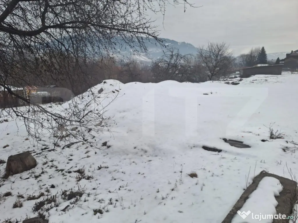 Teren de vânzare, ideal pentru investiție, zonă bună în