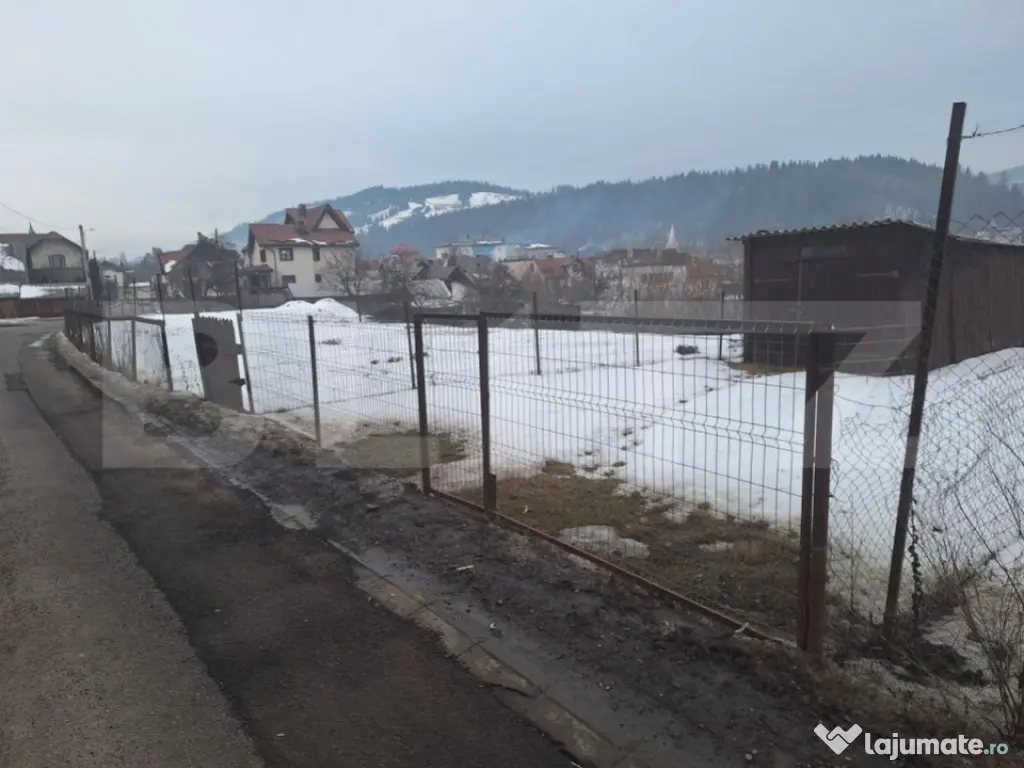 Teren de vânzare, ideal pentru investiție, zonă bună în