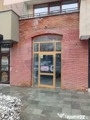 Spațiu comercial de 33mp de închiriat în zona Ultracen... 