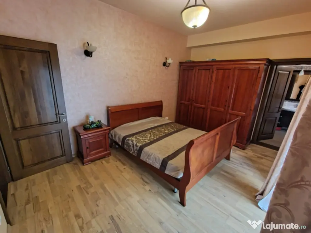 Apartament 3 camere decomandat, 90mp, Centru