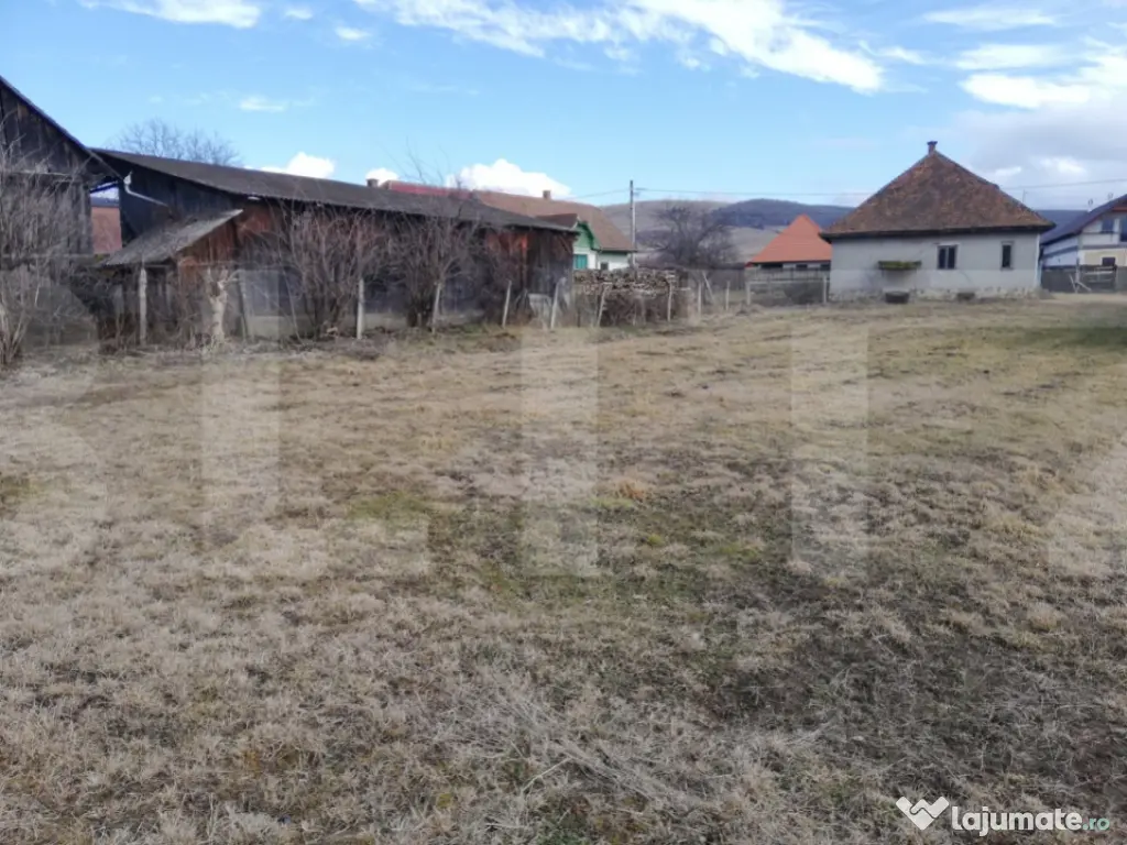 Casa de caramida cu 3 camere in Bodoc