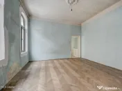 Casă 4 camere, rond Regina Maria, exterior renovat, curte 