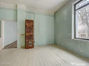 Casă 4 camere, rond Regina Maria, exterior renovat, curte 