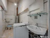 Casă 4 camere, rond Regina Maria, exterior renovat, curte 