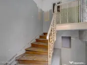 Casă 4 camere, rond Regina Maria, exterior renovat, curte 