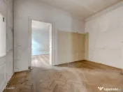 Casă 4 camere, rond Regina Maria, exterior renovat, curte 