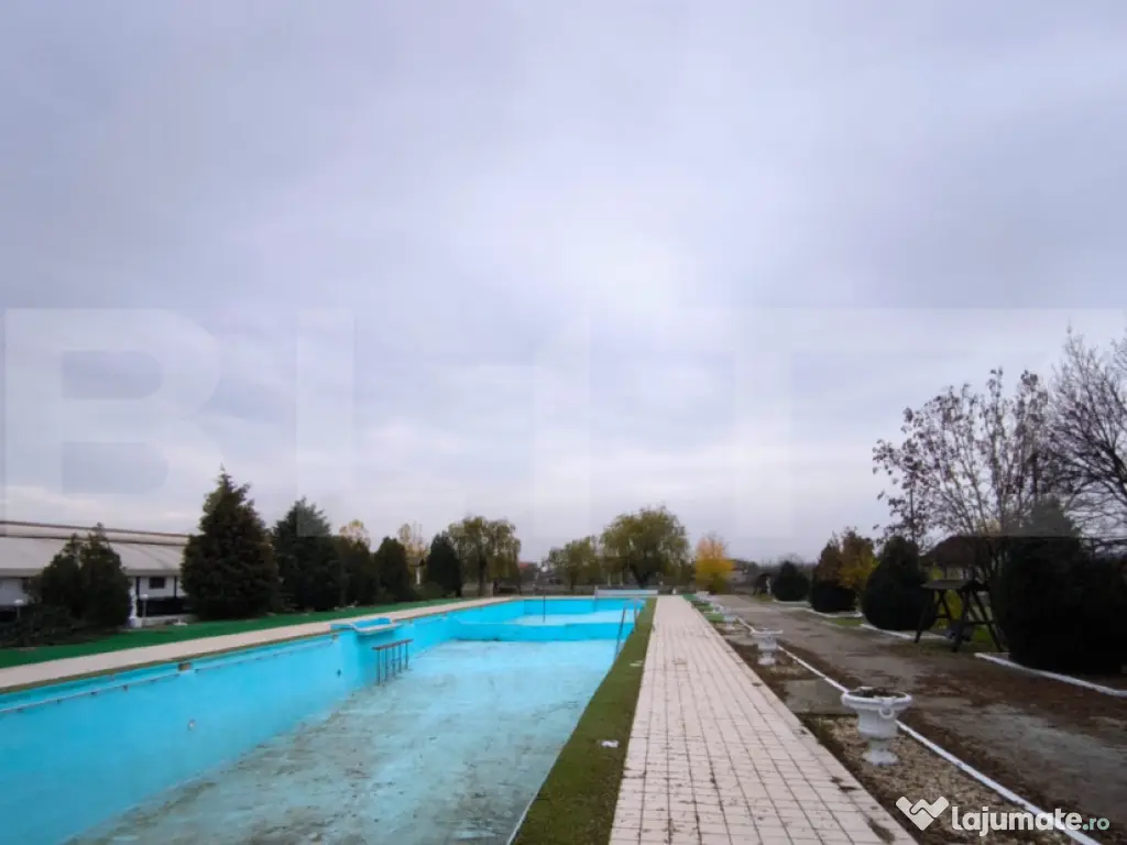 Proprietate multifuncțională, 1.850 mp utili, 23.750 mp te