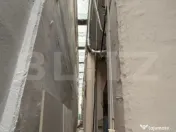 Hala cu inaltime generoasa, parter, acces asfalt 