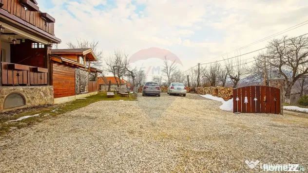 Cabana la Flo, 8 cam,P + M, teren 888 mp oportunitate de ...