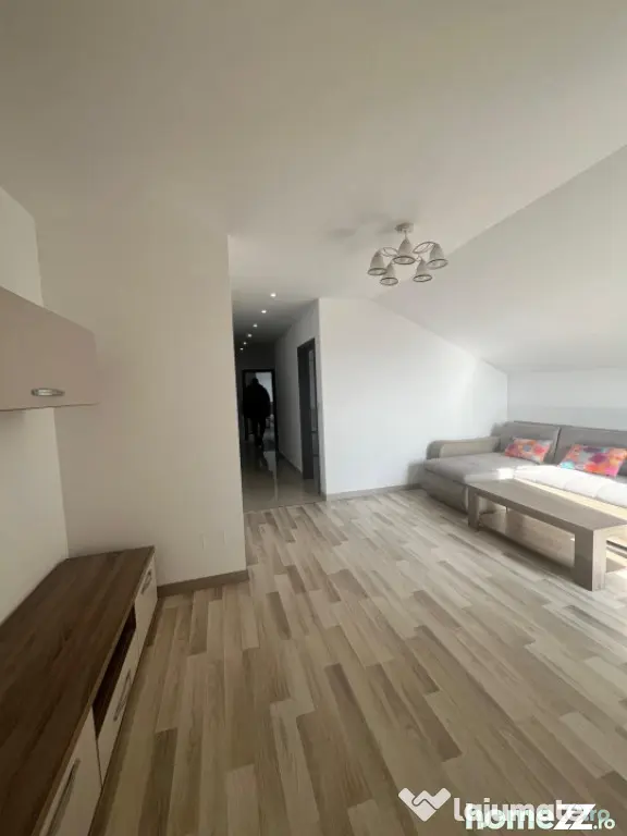 Apartament 3 camere , bloc nou , Radauti