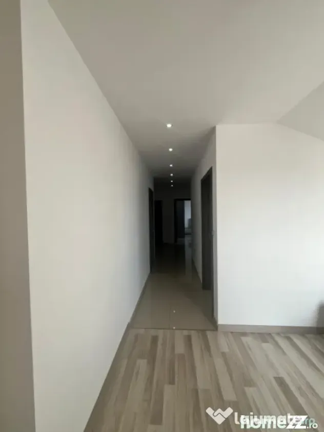 Apartament 3 camere , bloc nou , Radauti