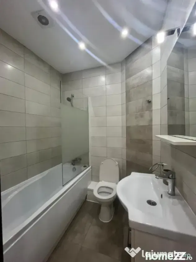 Apartament 3 camere , bloc nou , Radauti